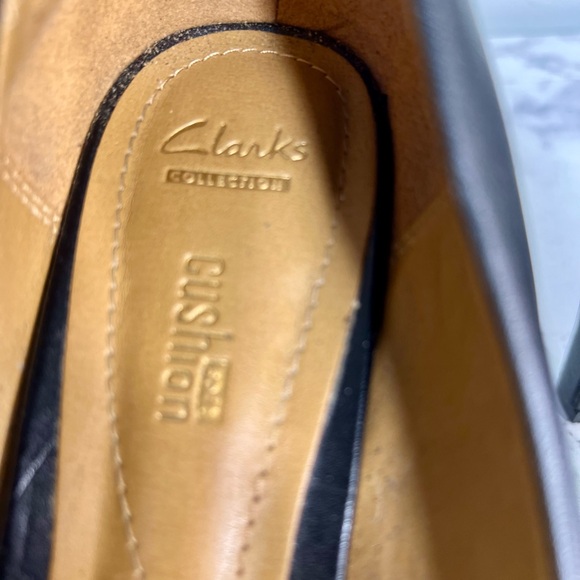 Clarks Classic dress heels -  size 9 - Picture 5 of 7